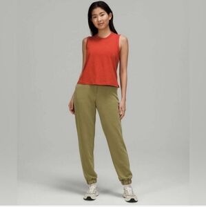 Lululemon Softstreme Relaxed HR Pants Green Jogger Size 4